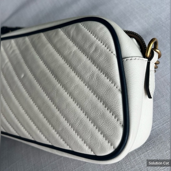 Gucci GG Marmont Quilted Small Shoulder Bag
Ivory x Navy - Picture 8 of 16
